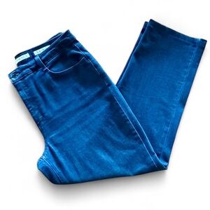 Jones New York Sz 14 27" Inseam Lexington
Straight Dark Blue Embellished Jeans